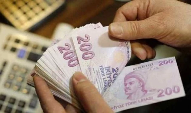 Δείτε πώς η γερμανική Deutsche Bank κατάφερε να… «κονομήσει» από την βουτιά της τουρκικής λίρας!